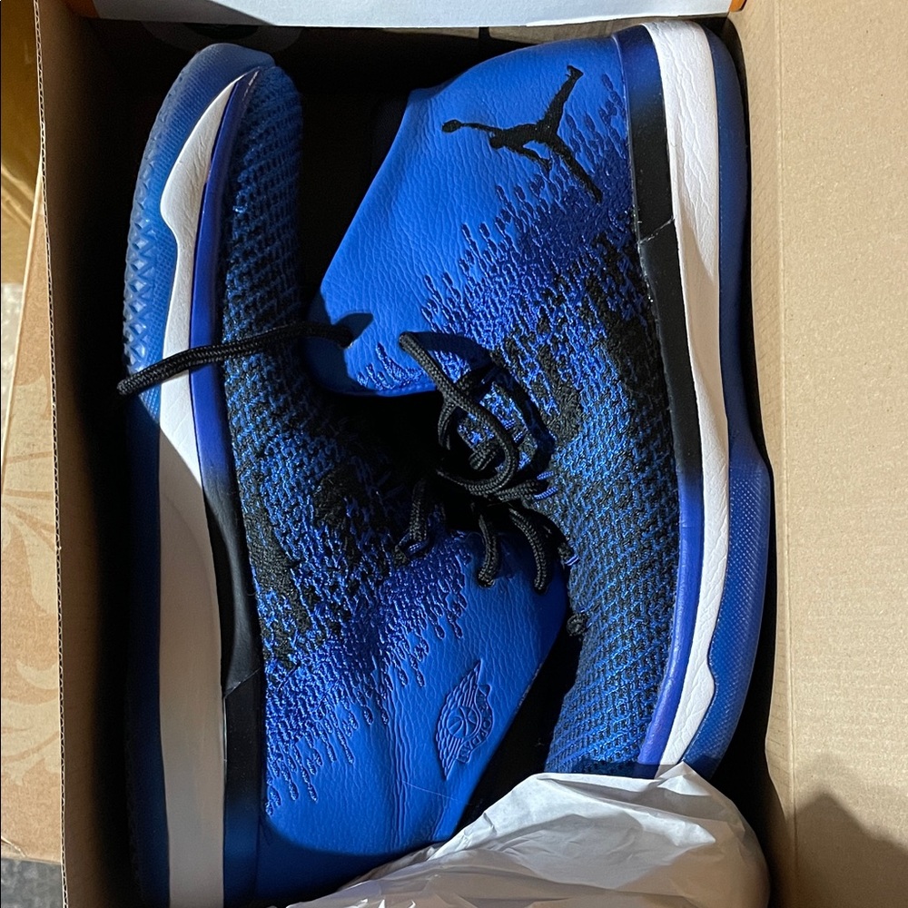 Nike woman’s blazer mid Blue Basketball Athletic Shoes 7.5